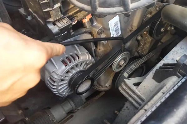 上蔡转速传感器的工作原理是什么？